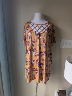 Women’s Mustard Floral Short Sleeve Tee with Lattice Neck